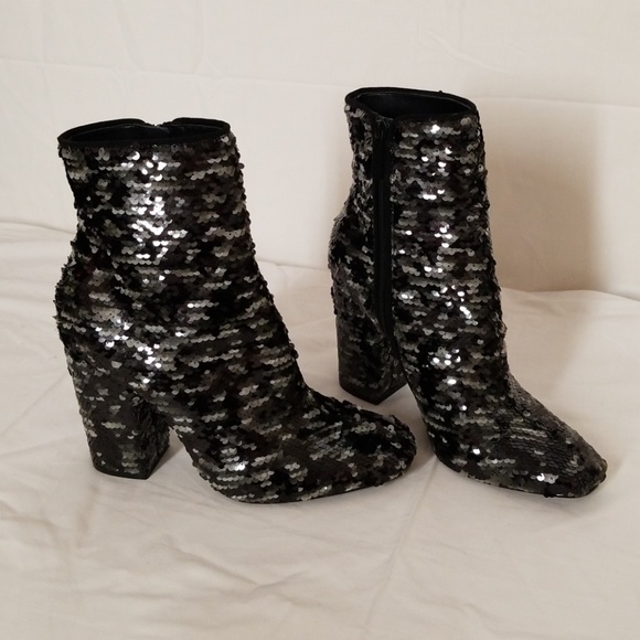 Kendall & Kylie Shoes - 💎Kendall & Kylie Haedyn Bootie